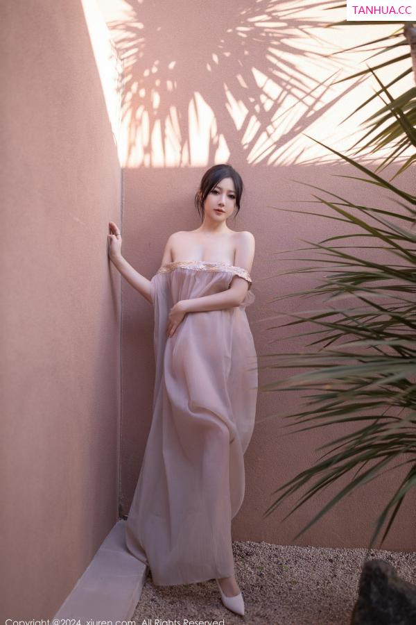 鱼子酱fish  [XiuRen]高清写真图 2024.11.22 No.9492 鱼子酱Fish 美腿性感第43张图片